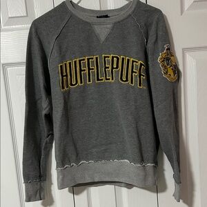 Universal Studios Hufflepuff pullover Sweatshirt